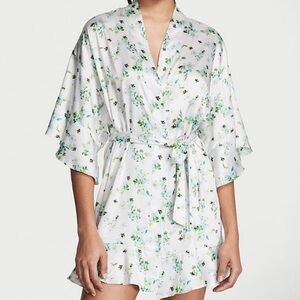 New! Victorias Secret full wrap bumble bee floral print satin robe 22958